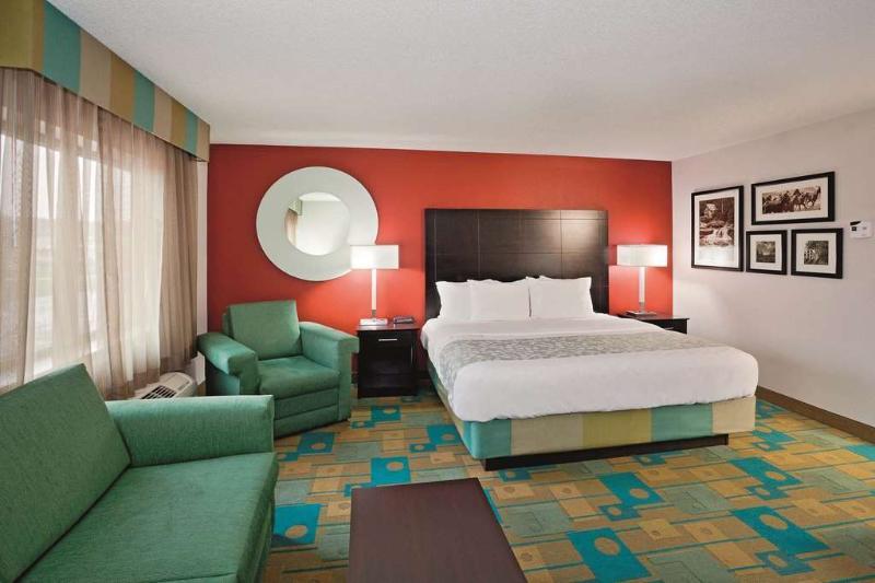 La Quinta By Wyndham Mansfield Oh Hotel Exterior photo